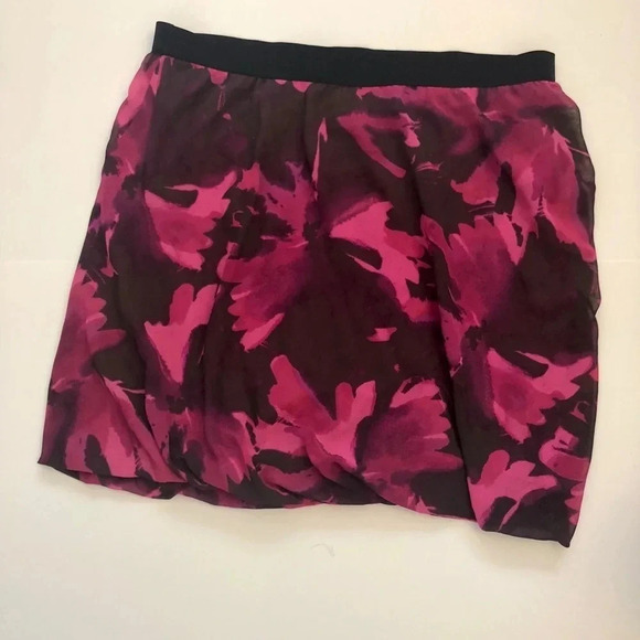 Ann Taylor LOFT | Twisted floral skirt - Picture 3 of 4